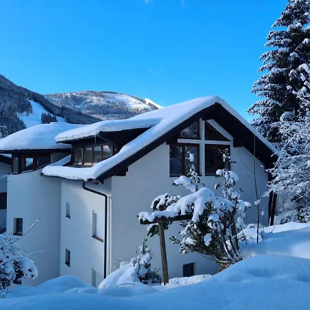 Kelchalm Superior Spacious Mountain Apartment