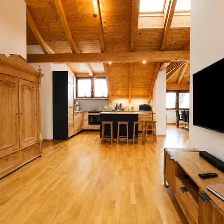 Kelchalm Superior Spacious Mountain Apartment Apartman
